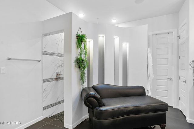 7785 Enchanted Trail Drive, El Paso, TX 79911