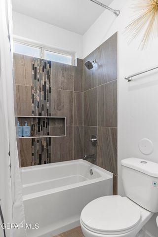 7785 Enchanted Trail Drive, El Paso, TX 79911