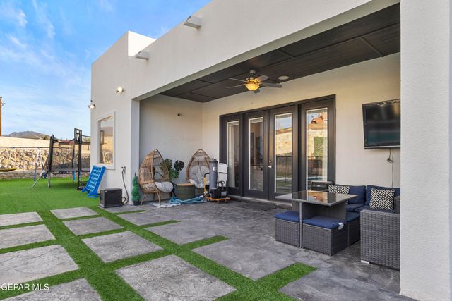 7785 Enchanted Trail Drive, El Paso, TX 79911