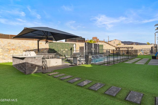 7785 Enchanted Trail Drive, El Paso, TX 79911