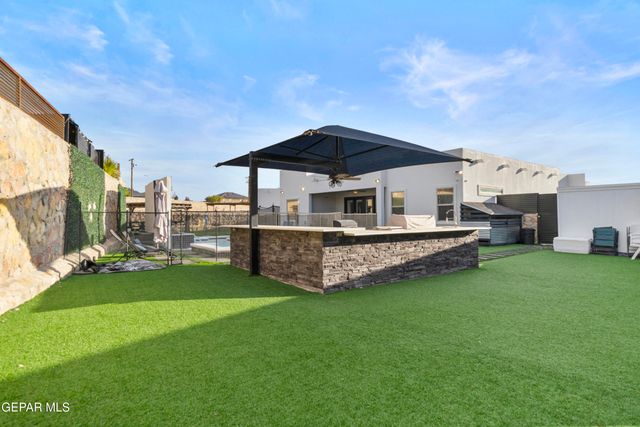 7785 Enchanted Trail Drive, El Paso, TX 79911