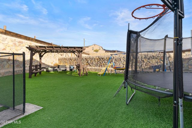 7785 Enchanted Trail Drive, El Paso, TX 79911