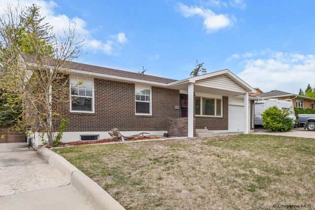 6134 KEVIN AVE, Cheyenne, WY 82009