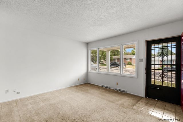 6134 KEVIN AVE, Cheyenne, WY 82009