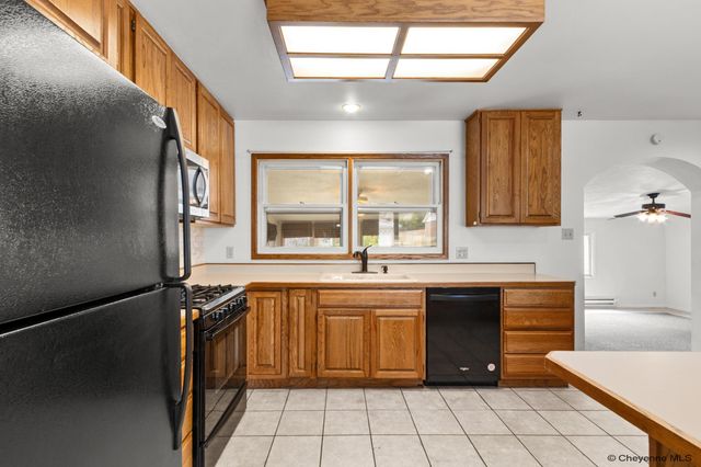 6134 KEVIN AVE, Cheyenne, WY 82009