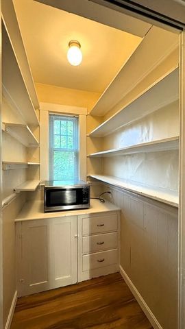 114 Fayerweather St 2, Cambridge, MA 02138