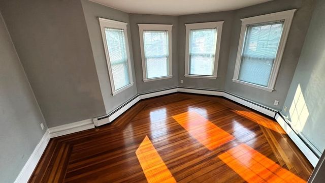 114 Fayerweather St 2, Cambridge, MA 02138