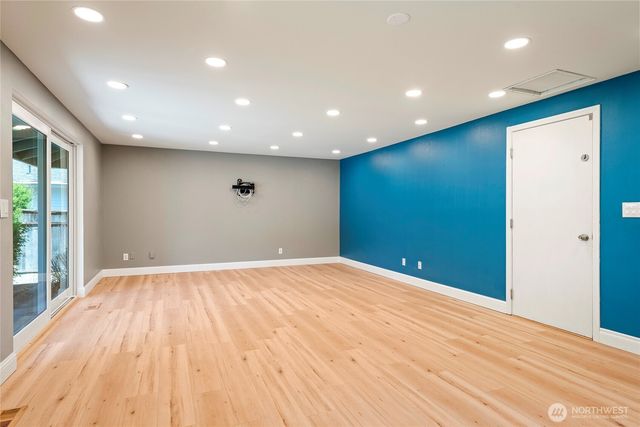 8001 Sapphire Drive SW, Lakewood, WA 98498