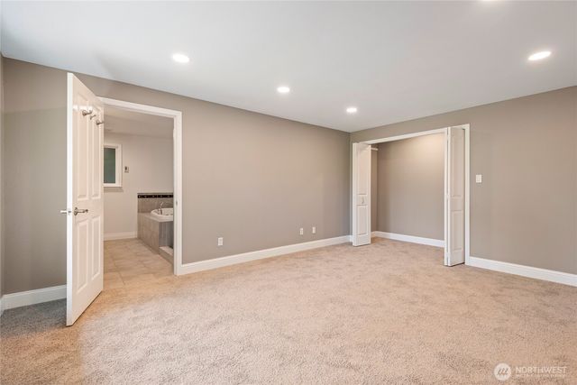 8001 Sapphire Drive SW, Lakewood, WA 98498