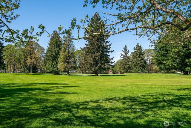 8001 Sapphire Drive SW, Lakewood, WA 98498