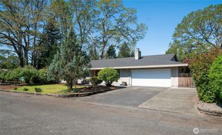8001 Sapphire Drive SW, Lakewood, WA 98498