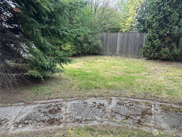 7818 NE Lake City Way NE, Seattle, WA 98115