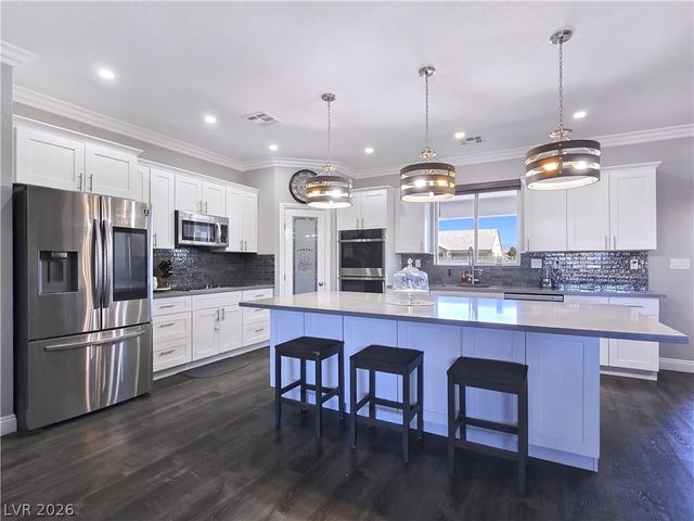 6611 Parkwood Court, Pahrump, NV 89061