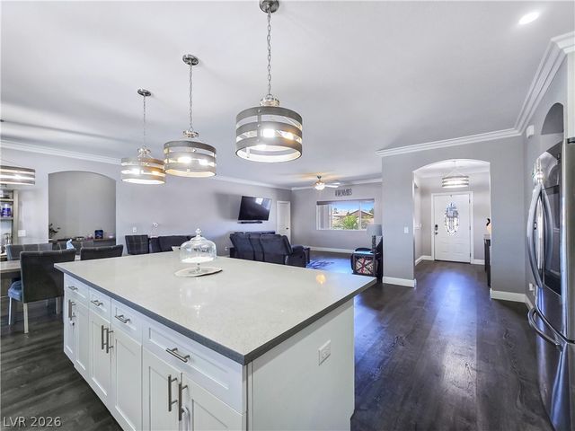 6611 Parkwood Court, Pahrump, NV 89061