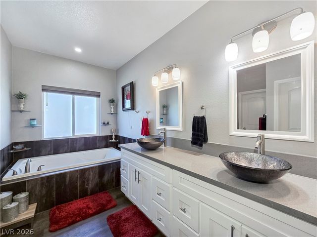 6611 Parkwood Court, Pahrump, NV 89061