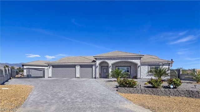 6611 Parkwood Court, Pahrump, NV 89061