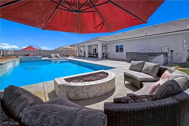 6611 Parkwood Court, Pahrump, NV 89061