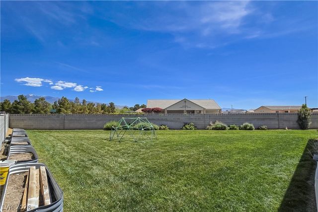 6611 Parkwood Court, Pahrump, NV 89061