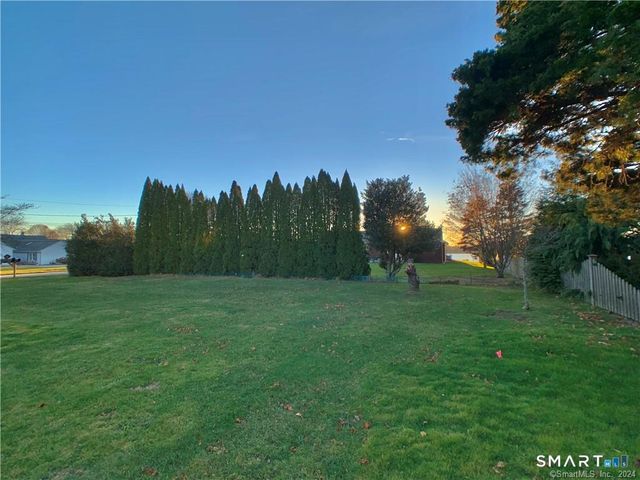 270 North Water Street, Stonington, CT 06378