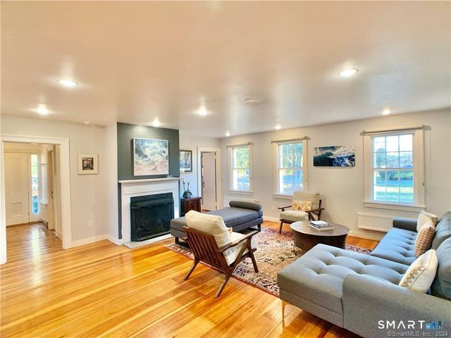 270 North Water Street, Stonington, CT 06378