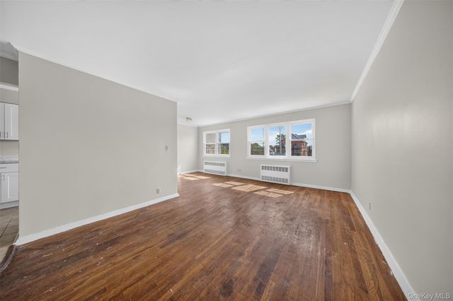 6144 164th Street, Fresh Meadows, NY 11365