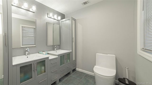 7 Jackson Street, Nesconset, NY 11767