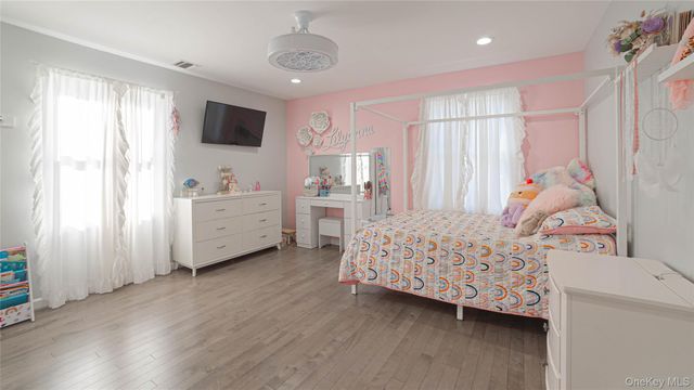 7 Jackson Street, Nesconset, NY 11767