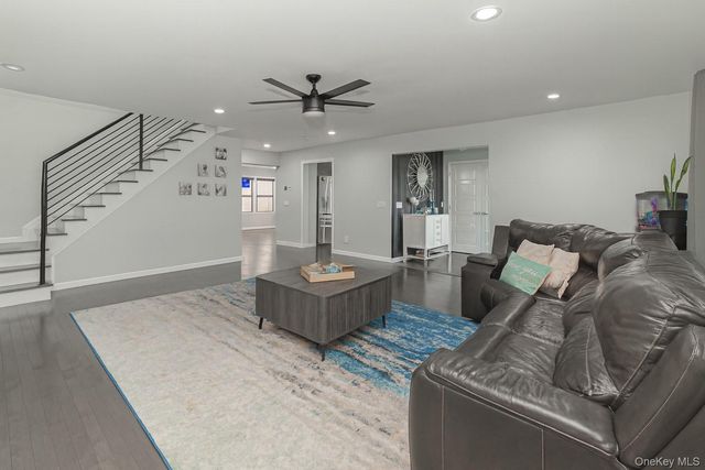 7 Jackson Street, Nesconset, NY 11767