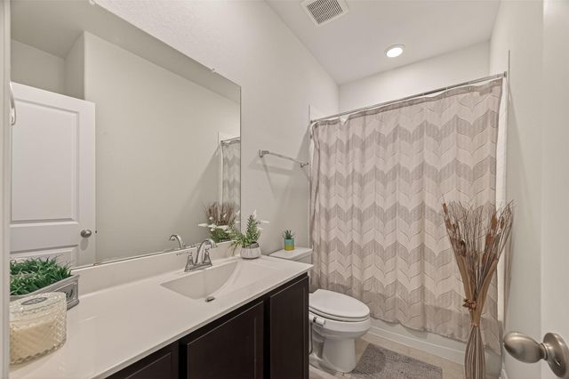 4519 Crescent Lake Circle, Baytown, TX 77521