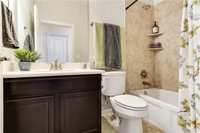 10504 Crescendo LN, Austin, TX 78747