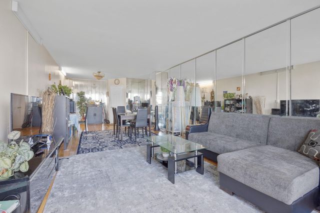 61-20 Grand Central Parkway #A901, Forest Hills, NY 11375