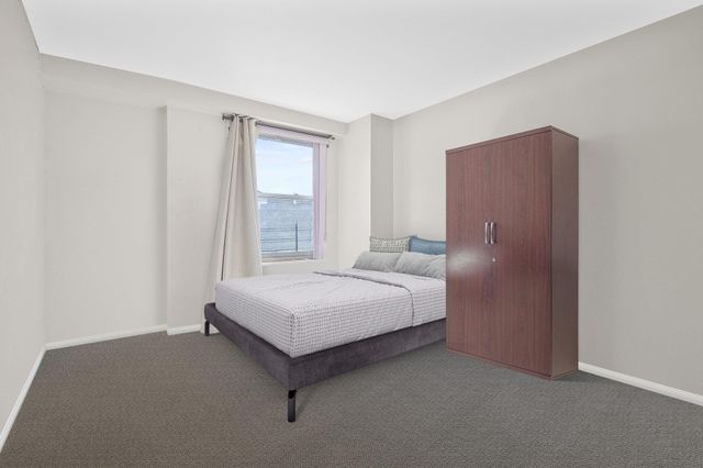 61-20 Grand Central Parkway #A901, Forest Hills, NY 11375