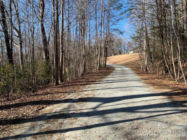 206 Westmoreland Trail 8, Tryon, NC 28782