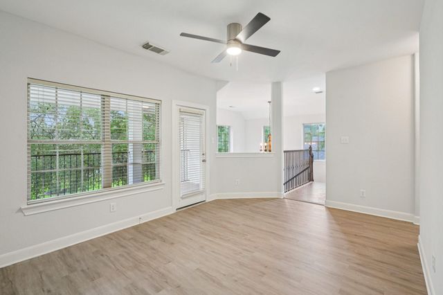 90 Panterra Way, The Woodlands, TX 77382