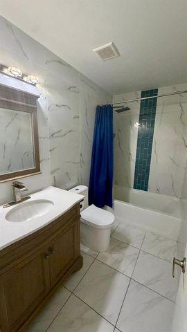 1920 E EDGEWOOD DRIVE I12, Lakeland, FL 33803