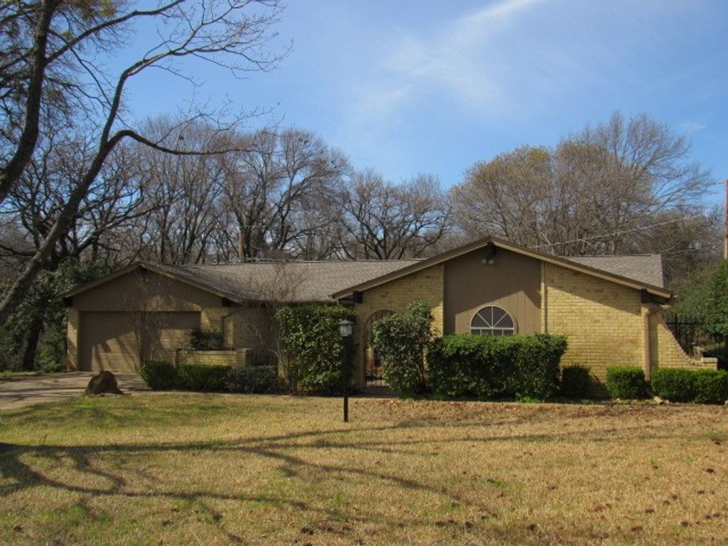 1095 Palm Court, Mansfield, TX 76063