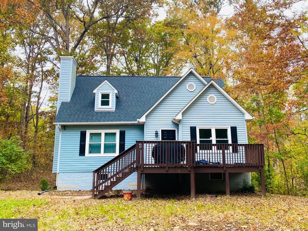 203 SEA CLIFF DR, Ruther Glen, VA 22546