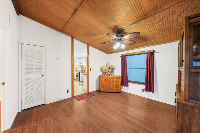 19645 Nordt Road, Damon, TX 77430