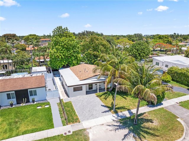 7515 SW 32nd St, Miami, FL 33155
