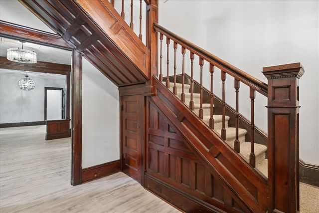 323 Garfield Avenue, Battle Creek, MI 49017