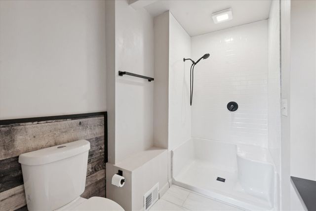 323 Garfield Avenue, Battle Creek, MI 49017