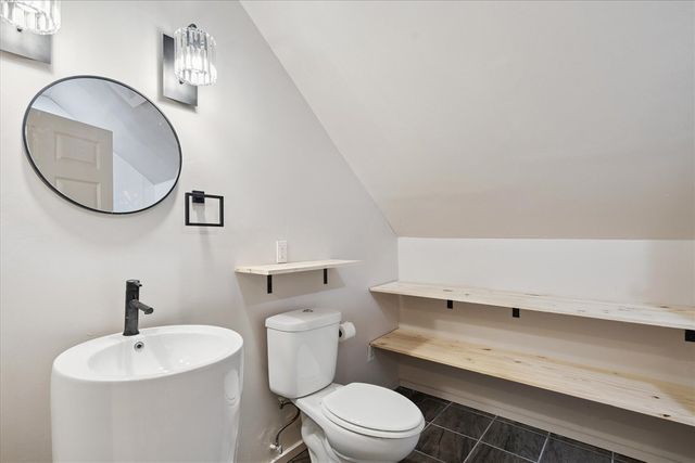 323 Garfield Avenue, Battle Creek, MI 49017