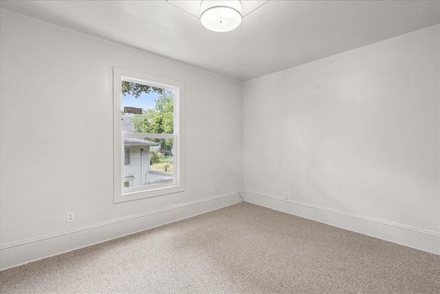 323 Garfield Avenue, Battle Creek, MI 49017