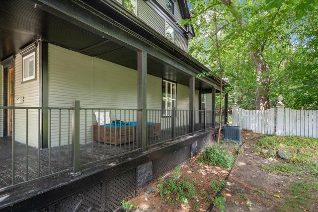 323 Garfield Avenue, Battle Creek, MI 49017