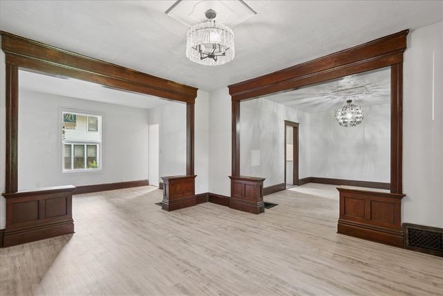 323 Garfield Avenue, Battle Creek, MI 49017