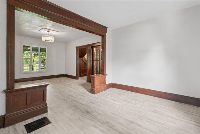 323 Garfield Avenue, Battle Creek, MI 49017