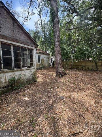 11 Oleander Avenue, Savannah, GA 31404