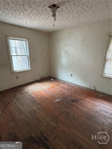 11 Oleander Avenue, Savannah, GA 31404