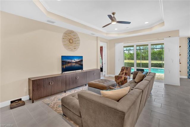 7530 Cypress Walk DR, Fort Myers, FL 33966