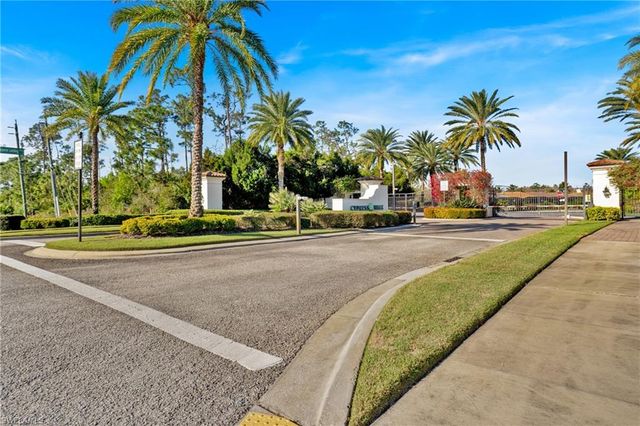 7530 Cypress Walk DR, Fort Myers, FL 33966